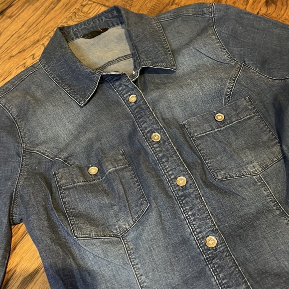 Guess Denim Button Down size XS - Picture 4 of 7